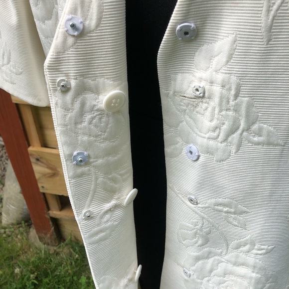 Albert Nipon Suit Size 16 - Picture 11 of 16